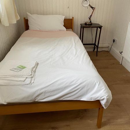 Renovated 4-Bed Home - Sleeps 9 - Parking - Spa 黑潭 外观 照片