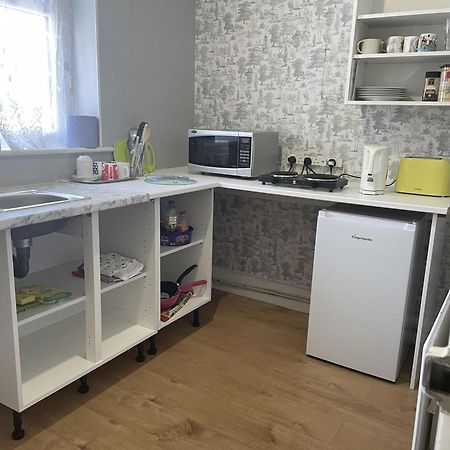 Renovated 4-Bed Home - Sleeps 9 - Parking - Spa 黑潭 外观 照片